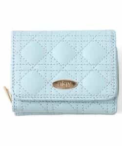 キルティング三つ折り財布