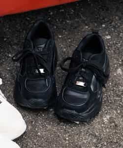 厚底スニーカー