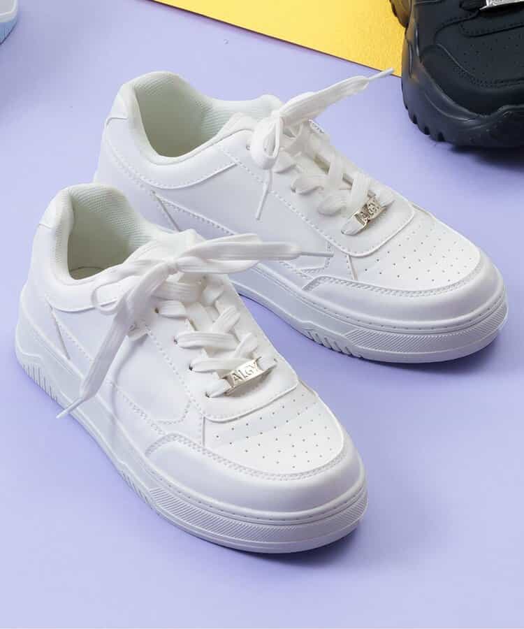 ローカットコートスニーカー