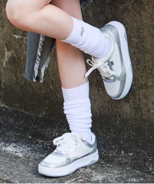 ローカットコートスニーカー