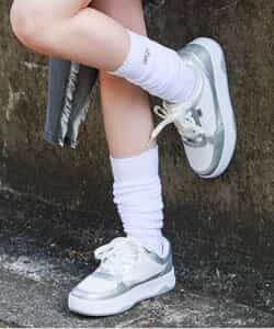 ローカットコートスニーカー