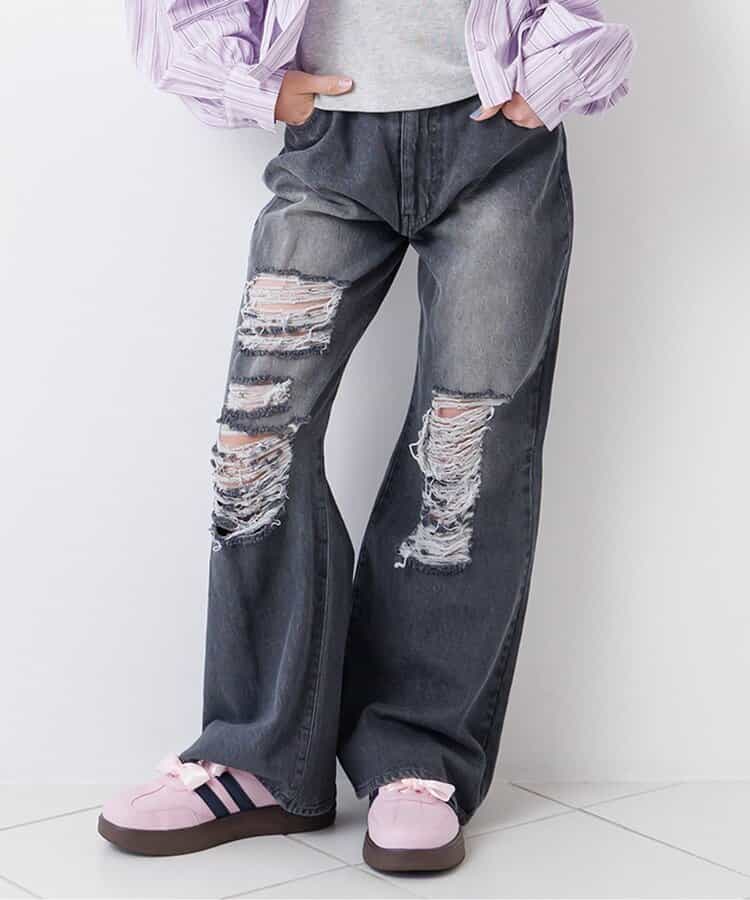 バックロゴワイドフレアパンツ