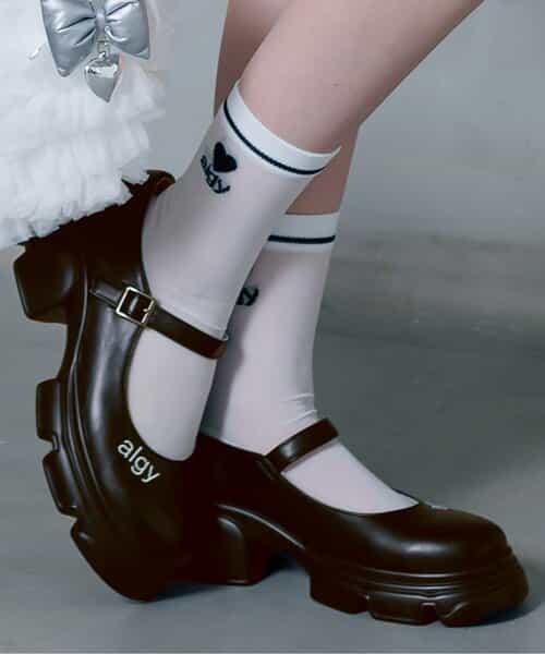 厚底ローファー