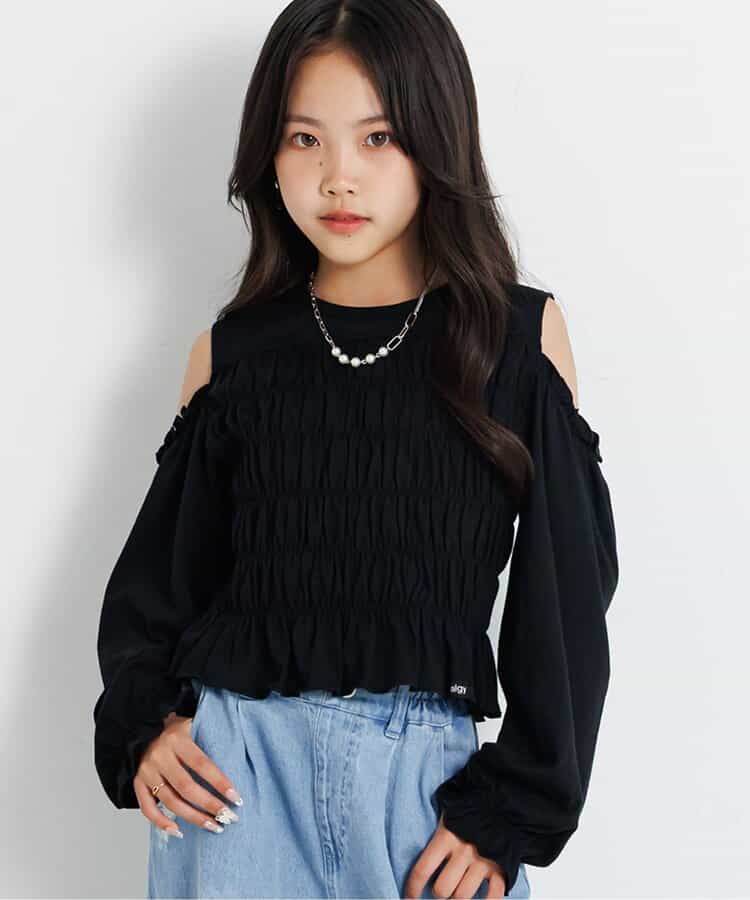 シャーリング肩あきトップス