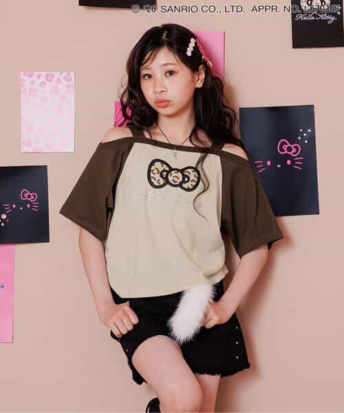【ハローキティ】ギャルオフショル風Tシャツ