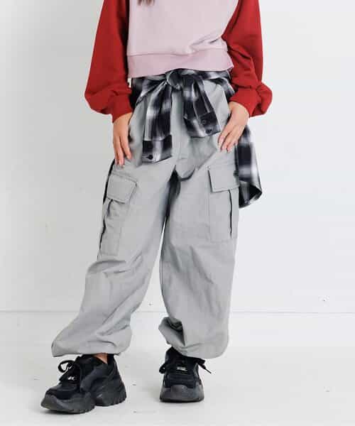 フロントネームカーゴパンツ