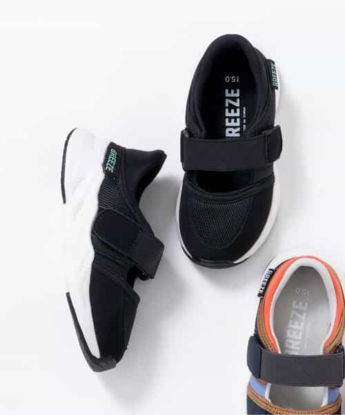 メッシュスニーカー