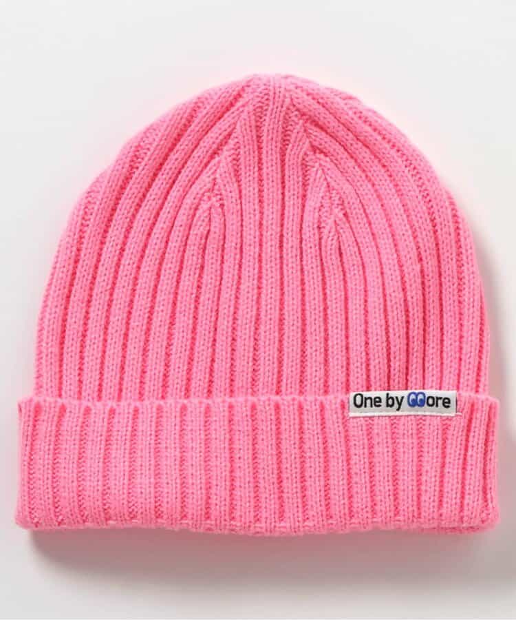 one by more カラバリニット帽