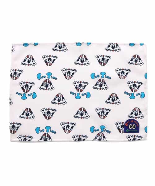 one by more　ランチョンマット