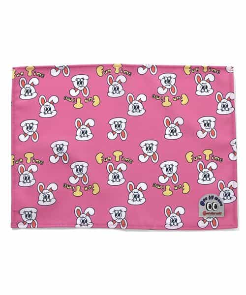 one by more　ランチョンマット