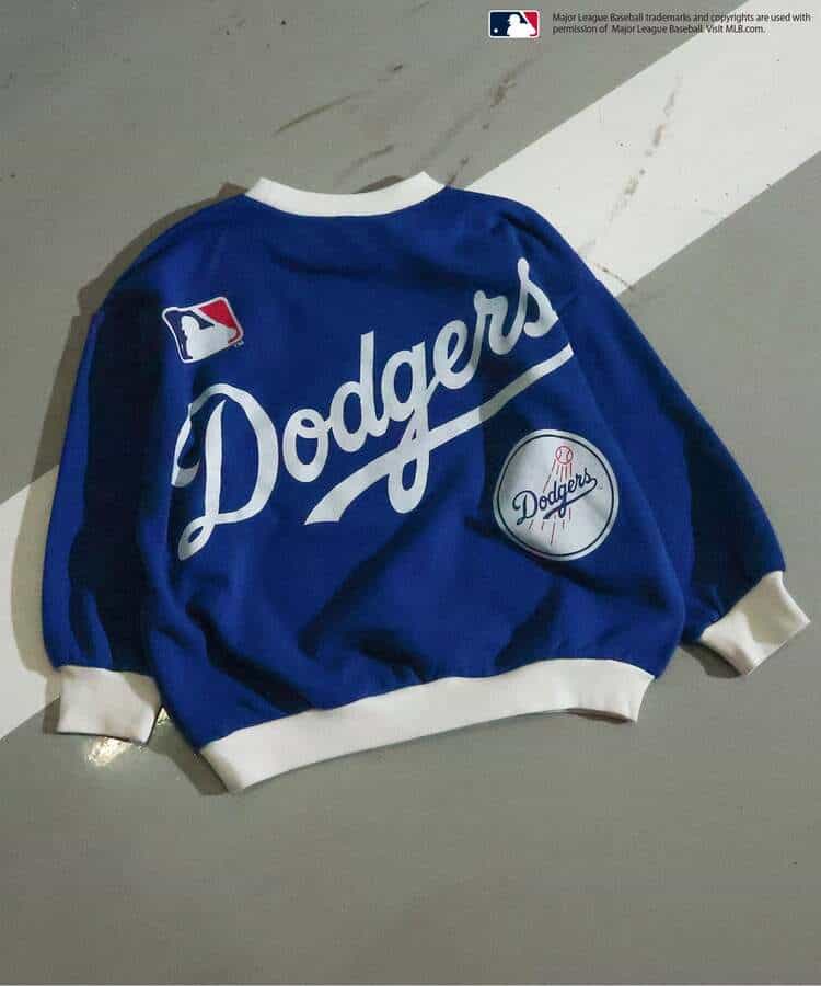 WEB限定 【MLB】バックプリントBIGロゴトレーナー