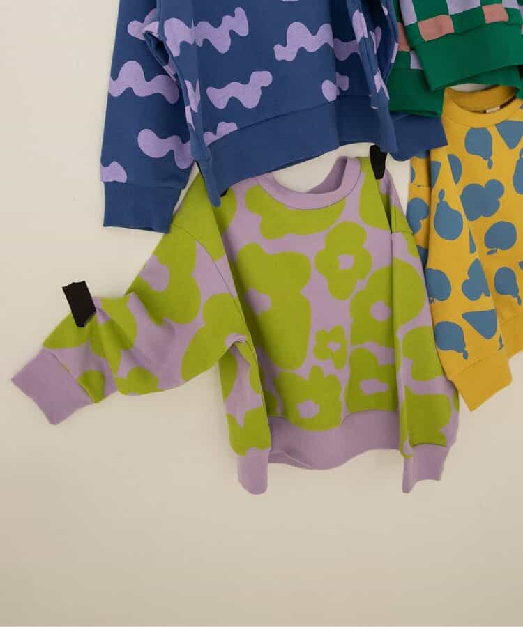 WEB限定 バリエーション総柄トレーナー