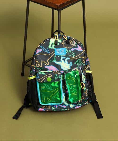 ★SALE★恐竜総柄窓付きリュック