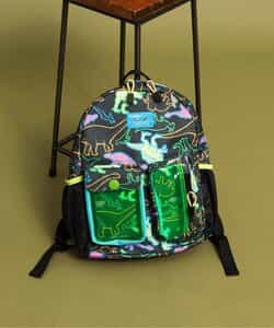 ★SALE★恐竜総柄窓付きリュック