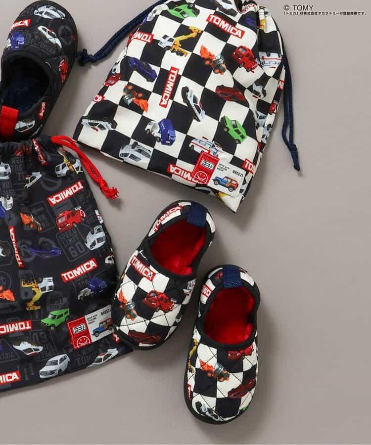 TOMICA×BREEZE 総柄キルトシューズ