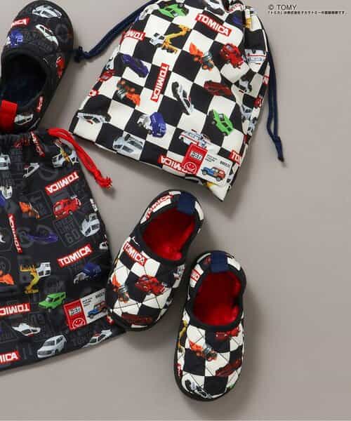 TOMICA×BREEZE 総柄キルトシューズ