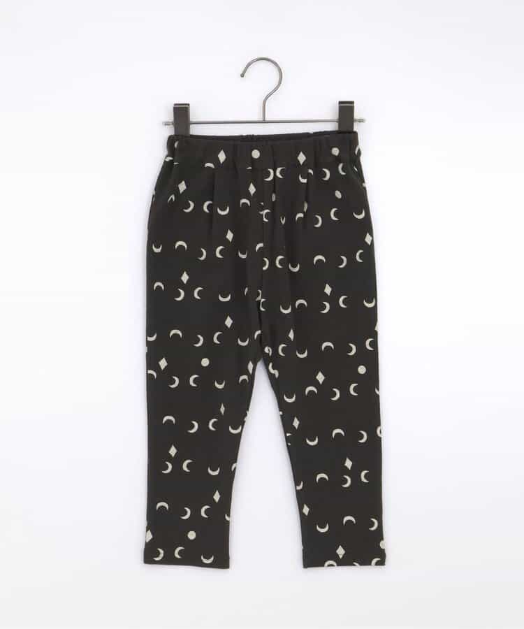 ヘビロテしたくなる総柄ストレッチタックパンツ