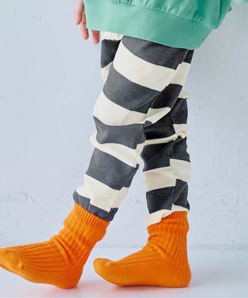 ヘビロテしたくなる総柄ストレッチタックパンツ