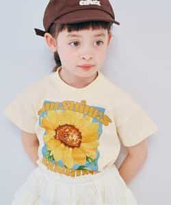 元気いっぱいひまわりとリンゴのグラフィックTシャツ