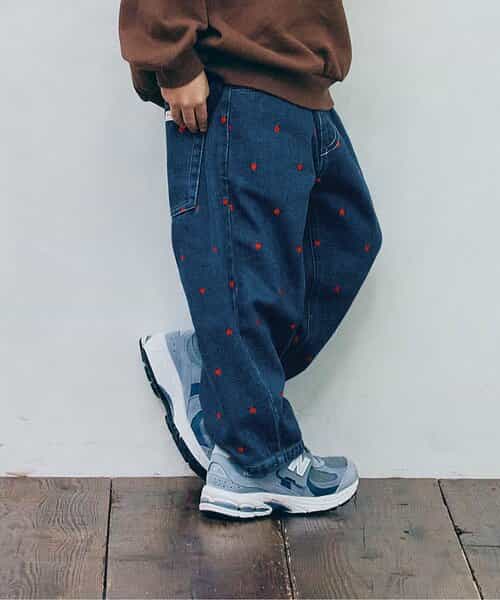 ハート刺繍のワイドストレートジーンズ（P421035）|p.premier