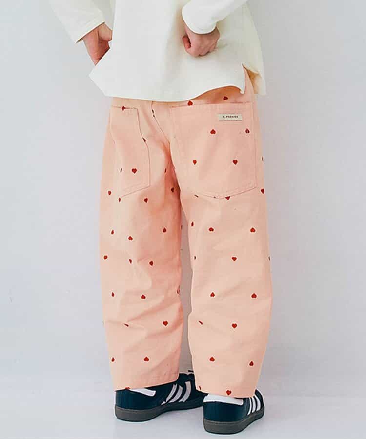 ハート刺繍のワイドストレートジーンズ