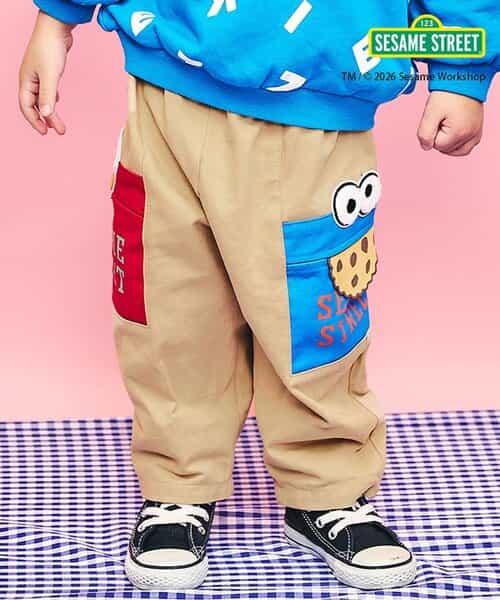 セサミストリート 総柄・モチーフポケットパンツ  10分丈